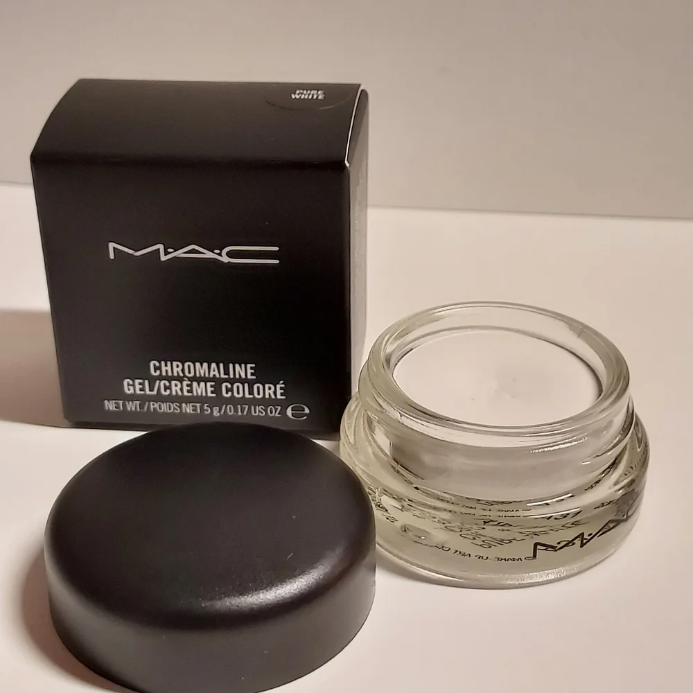 MAC Chromaline Gel Eyeliner *PURE WHITE*
